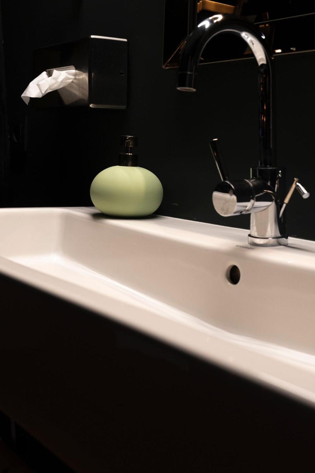 Luxury Suites - Quartier-Sud Антверпен Экстерьер фото
